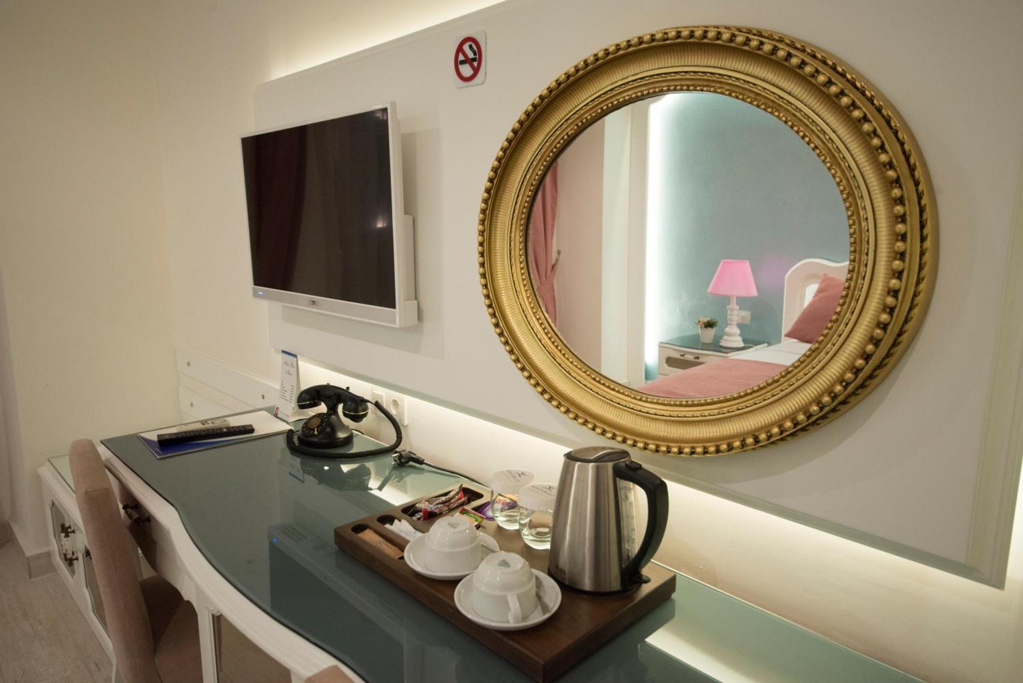 Montebello Deluxe Hotel Олудениз Экстерьер фото