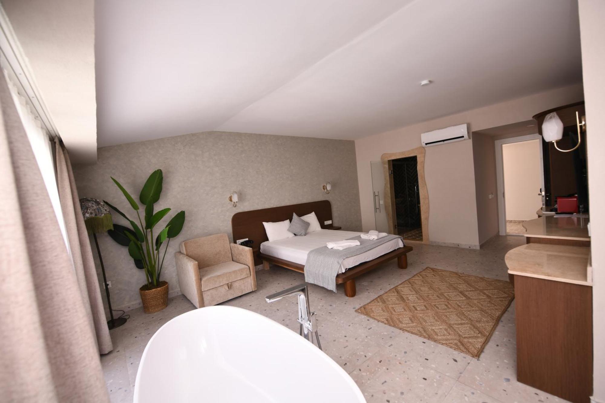 Montebello Deluxe Hotel Олудениз Экстерьер фото