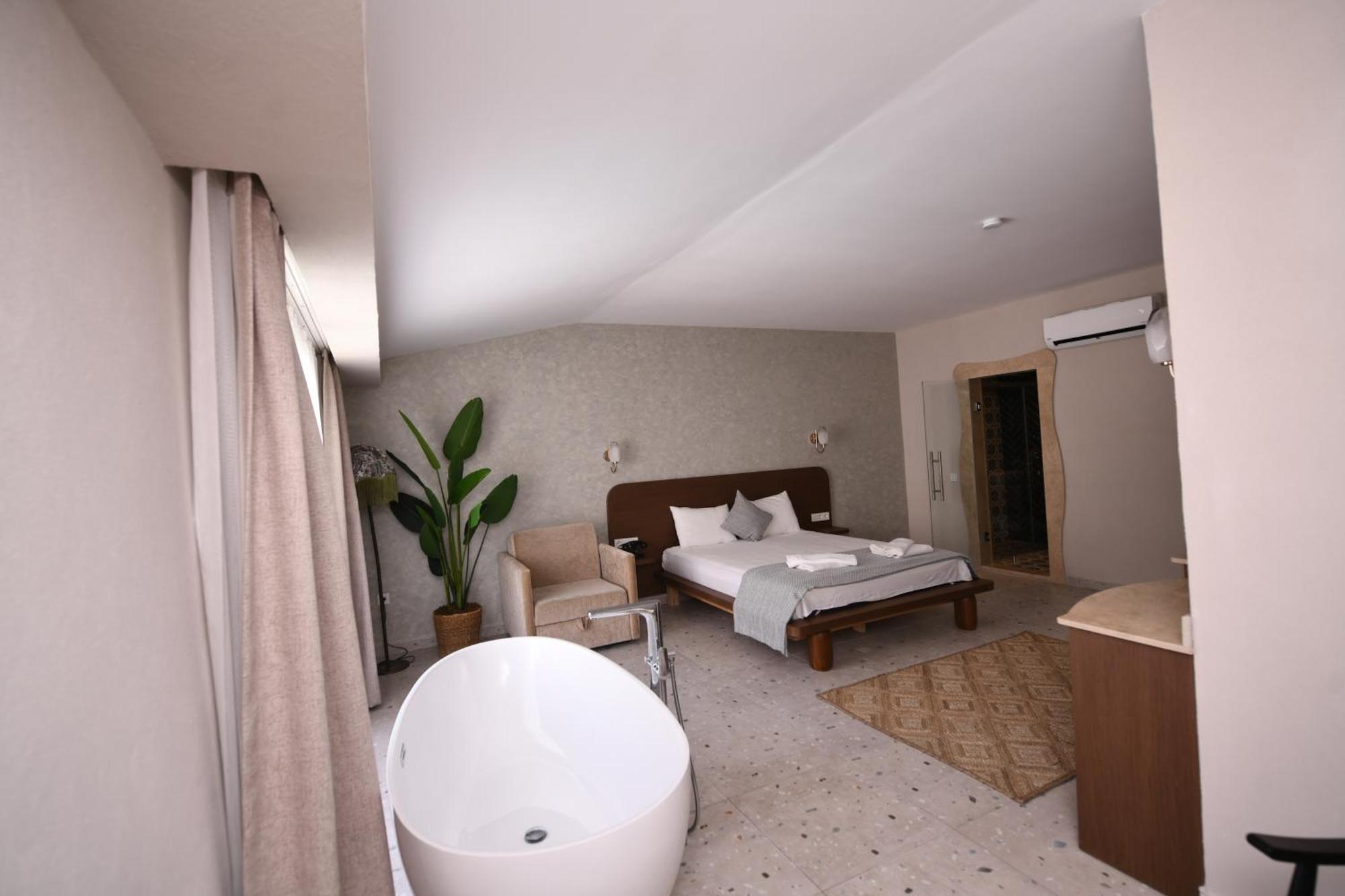 Montebello Deluxe Hotel Олудениз Экстерьер фото