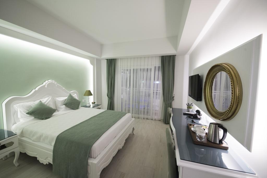 Montebello Deluxe Hotel Олудениз Экстерьер фото